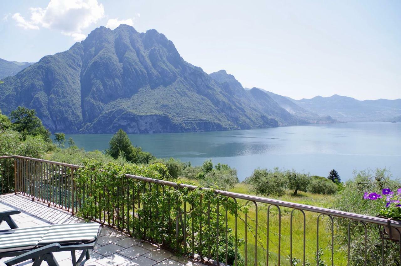Casa Emilia Villa Riva di Solto Kültér fotó