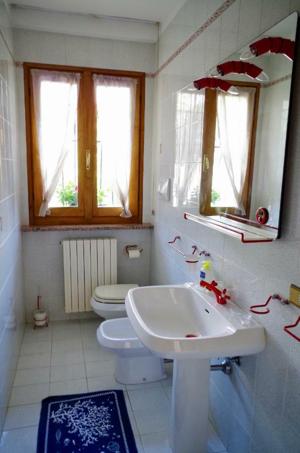 Casa Emilia Villa Riva di Solto Kültér fotó