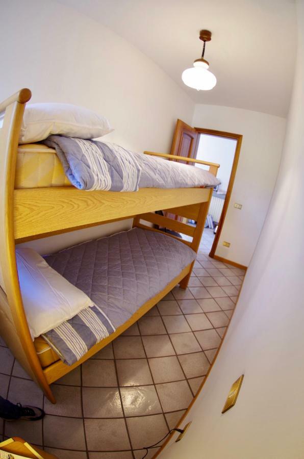 Casa Emilia Villa Riva di Solto Kültér fotó