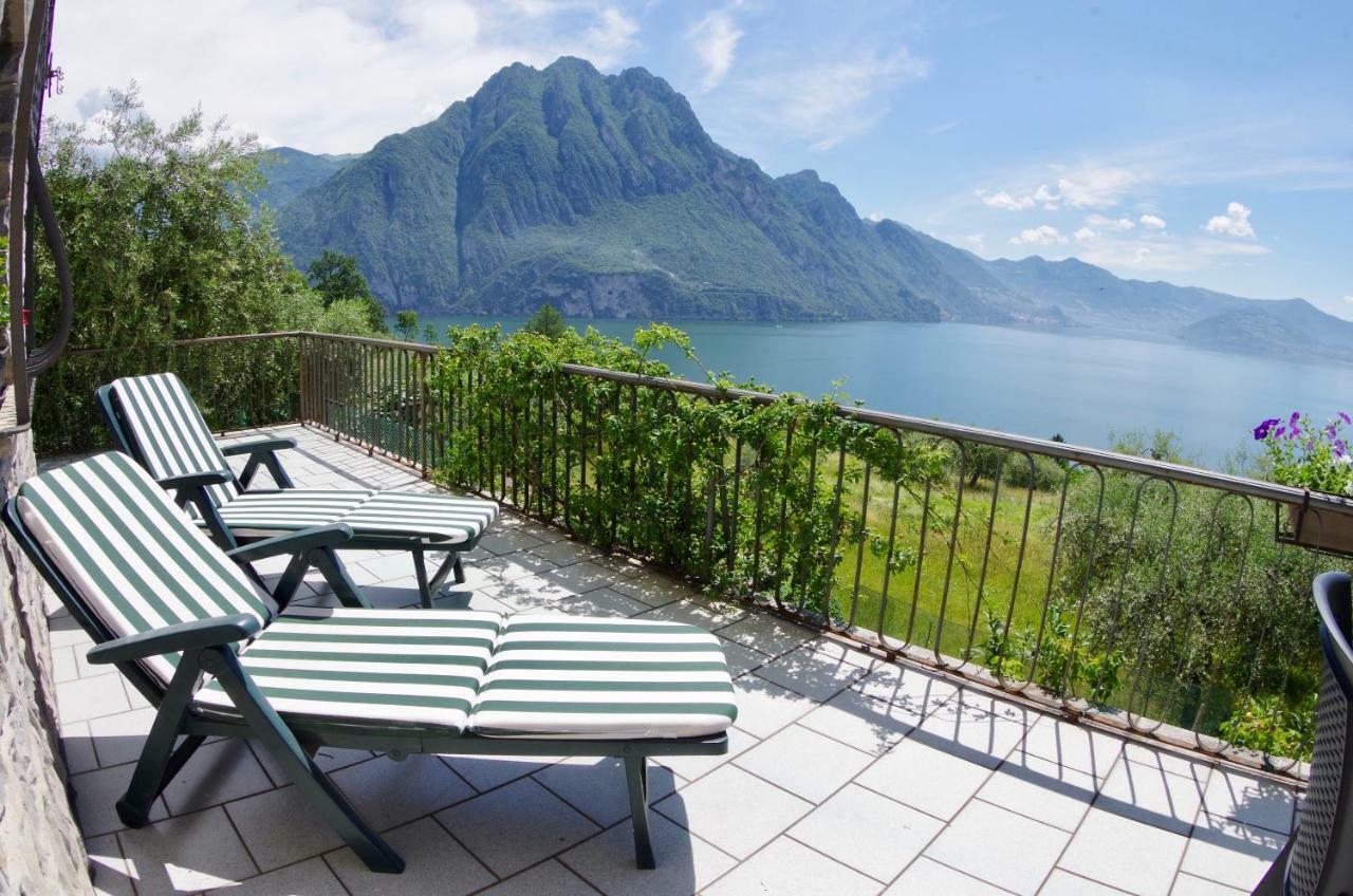 Casa Emilia Villa Riva di Solto Kültér fotó